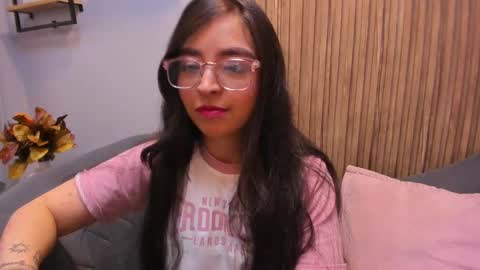 Angelinne online show from 8, 1, 2025