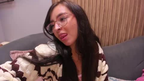 Angelinne online show from 19, 1, 2025