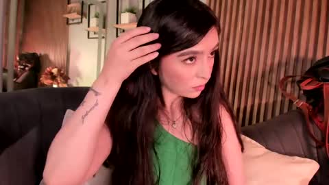 Angelinne online show from 15, 5, 2026