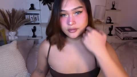 Queen Eva Mazikeen online show from 17, 12, 2025