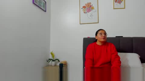 Snapshot of eva_mia_ chatting on 13, 5, 2026 Eva y Mia online show from 13, 5, 2026