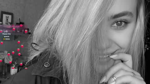 eva_mini online show from 1, 6, 2026