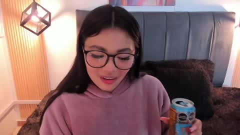 Snapshot of eva_rosee_ chatting on 10, 10, 2025 Eva Emily online show from 10, 10, 2025