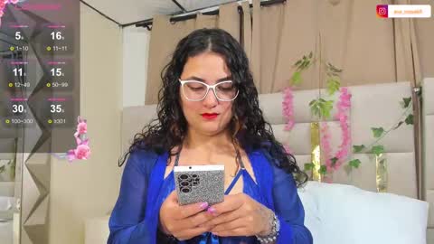 Eva  online show from 8, 10, 2025
