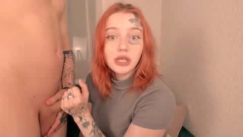 Snapshot of eva_sunshine_blueeyes chatting on 12, 10, 2025 Eva Sunshine Blue Eyes online show from 12, 10, 2025