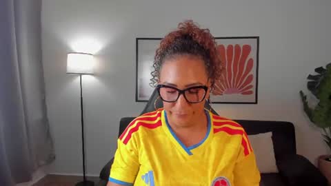 Snapshot of evaa_mills chatting on 16, 6, 2026 Eva online show from 16, 6, 2026