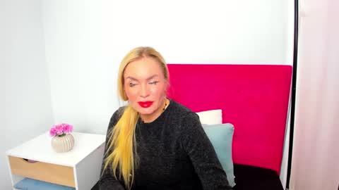 EvaAlone online show from 9, 12, 2024