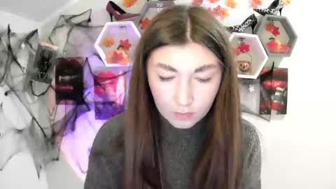 Snapshot of evachaturbatte chatting on 17, 10, 2025 Evachaturbatte online show from 17, 10, 2025