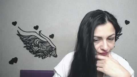 EvaClarkk online show from 7, 5, 2026