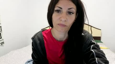 Snapshot of evacrisxxx chatting on 15, 7, 2026 hornycrissyyourlove online show from 15, 7, 2026
