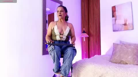 Snapshot of evagoddess_ chatting on 5, 6, 2026 EVA GODDESS online show from 5, 6, 2026