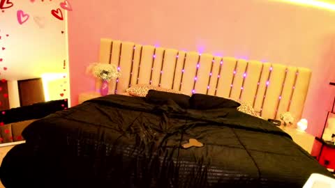 Snapshot of evagomez chatting on 17, 2, 2025 Eva Gomez online show from 17, 2, 2025