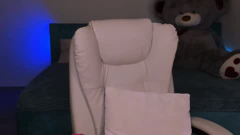 Snapshot of evaharve chatting on 12, 12, 2024 Eva online show from 12, 12, 2024