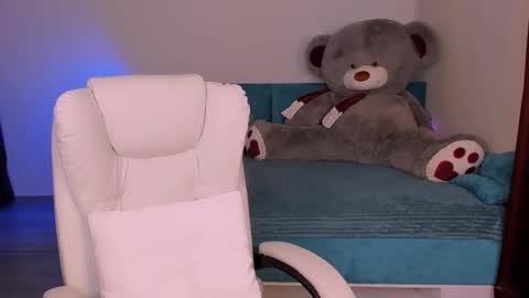 Snapshot of evaharve chatting on 13, 12, 2024 Eva online show from 13, 12, 2024