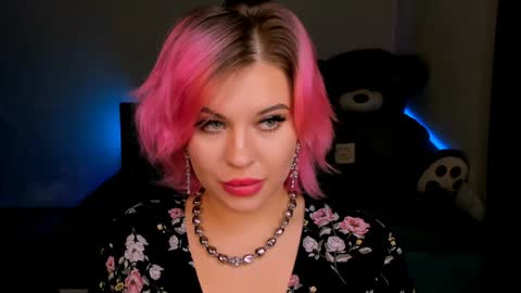 Snapshot of evaharve chatting on 1, 2, 2025 Eva online show from 1, 2, 2025