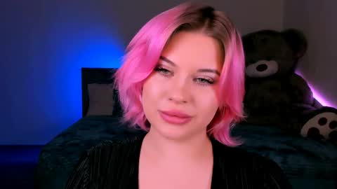 Snapshot of evaharve chatting on 2, 2, 2025 Eva online show from 2, 2, 2025