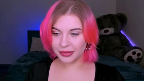 Snapshot of evaharve chatting on 5, 3, 2025 Eva online show from 5, 3, 2025