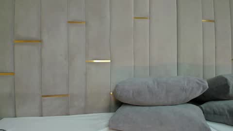 EVA online show from 10, 10, 2025