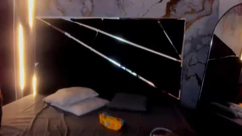  Eva  online show from 21, 12, 2025