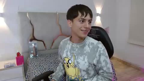 evan_tay online show from 28, 2, 2026