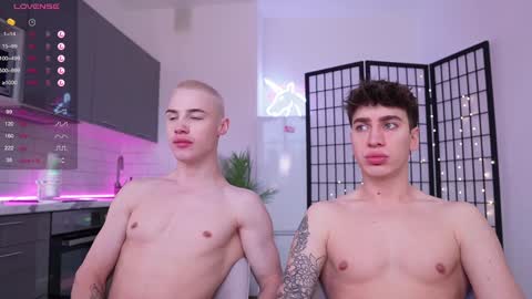 Snapshot of evan_white_ chatting on 2, 12, 2024 evan_white_ online show from 2, 12, 2024