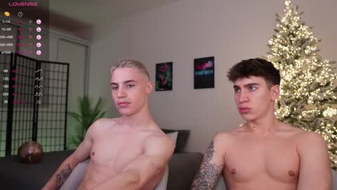 Snapshot of evan_white_ chatting on 22, 12, 2024 evan_white_ online show from 22, 12, 2024