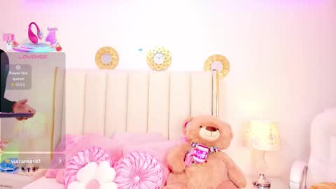 evangelin_ts online show from 11, 2, 2026