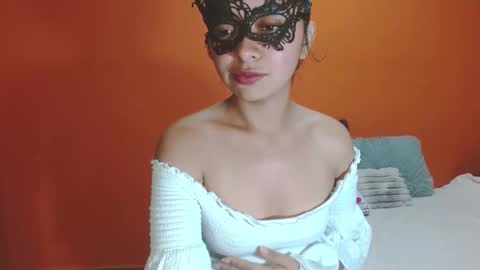 evangelinne_01 online show from 16, 11, 2025