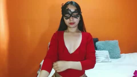 evangelinne_01 online show from 2, 2, 2026