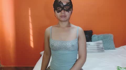 evangelinne_01 online show from 7, 2, 2026
