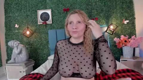  Evangelyne  online show from 4, 3, 2026