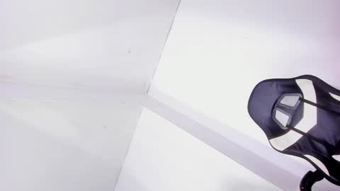 evanllelyne online show from 25, 2, 2026