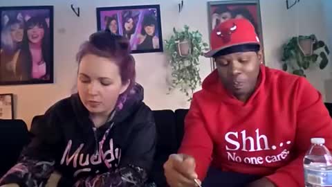 evanschris2048 online show from 25, 10, 2025