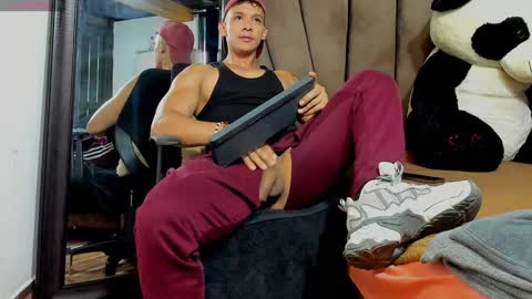 Snapshot of evansstorm01 chatting on 5, 2, 2025 online show from 5, 2, 2025