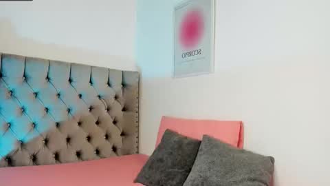 Eva Olimpo online show from 6, 1, 2026