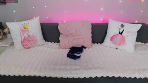 Adelina online show from 15, 6, 2026
