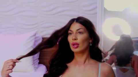 EvaRhea online show from 16, 9, 2025