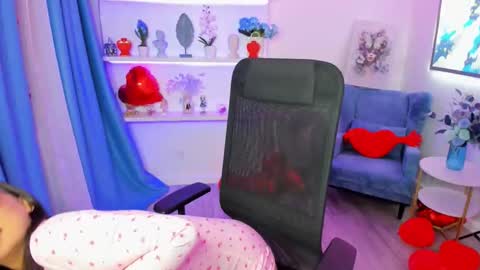 evasarazardje online show from 13, 2, 2026