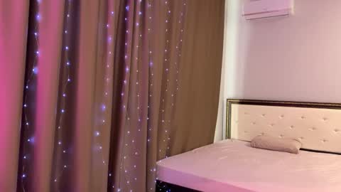 Snapshot of evasweet420 chatting on 27, 10, 2025 Eva online show from 27, 10, 2025