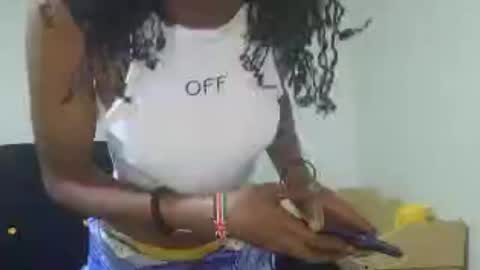 Snapshot of evateaser chatting on 8, 7, 2026 evateaser online show from 8, 7, 2026