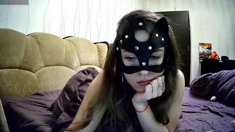 Im Eva  Help me to reach 100 thumbs up   online show from 19, 3, 2026