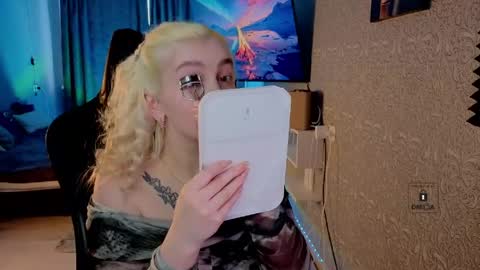 Snapshot of evavibe chatting on 15, 5, 2026 evavibe online show from 15, 5, 2026
