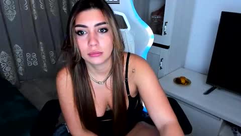 eveeevian online show from 21, 2, 2025