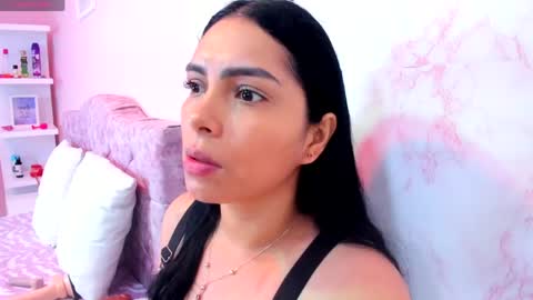 Snapshot of evelinn_belen chatting on 18, 4, 2026 Evelinn belen online show from 18, 4, 2026