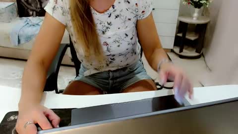 evelove online show from 3, 10, 2025