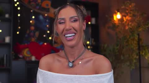 Evelyn online show from 16, 3, 2026