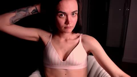 Evelyn online show from 5, 11, 2025