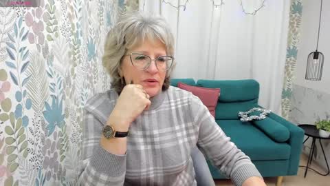 Evelyn online show from 9, 1, 2025