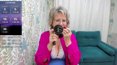 Evelyn online show from 28, 2, 2025