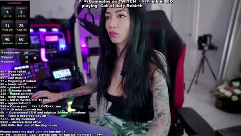 Snapshot of evelyne92 chatting on 22, 2, 2025 Evelyne online show from 22, 2, 2025